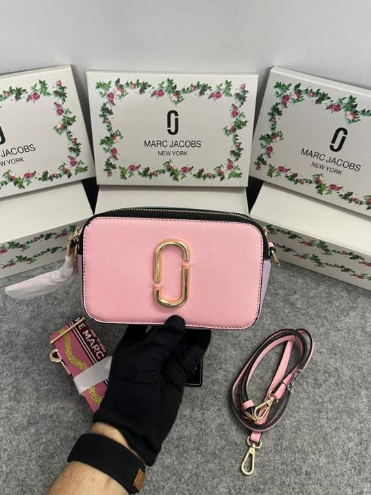 Marc Jacobs The SnapShot Camera Sling Bag