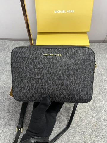 Michael kors Jet Set Camera Bag Black