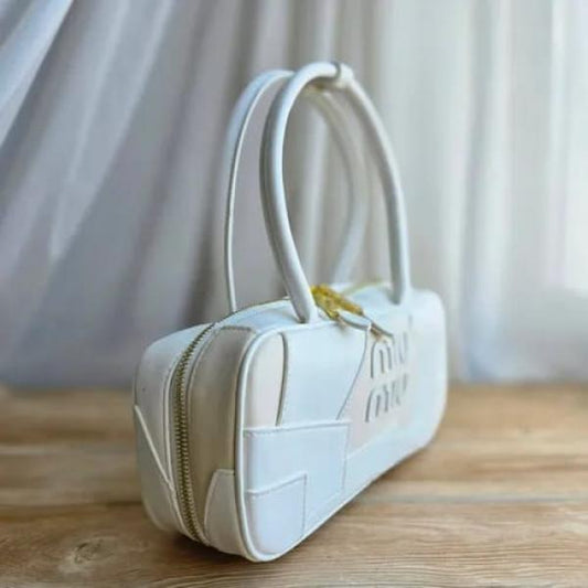 Miu Miu Versatile Long Handle White Leather Shoulder Bag With Dust Bag 502 White