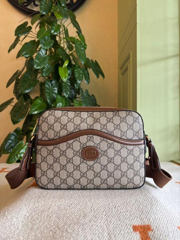 Gucci GG Supreme Messenger Unisex Bag Brown Leather With OG Box & Carry Bag 645452