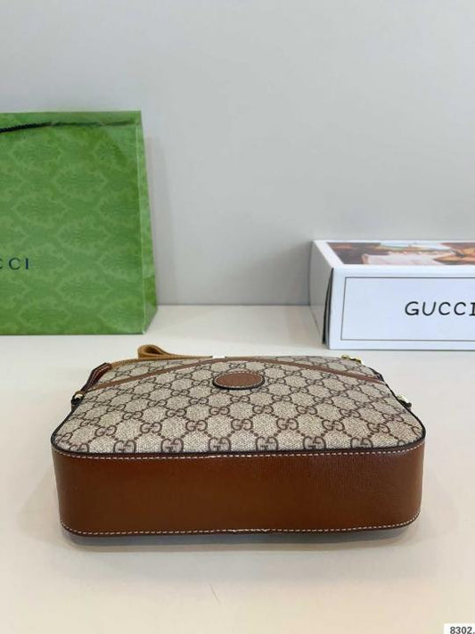 Gucci GG Supreme Messenger Unisex Bag Brown Leather With OG Box & Carry Bag 645452