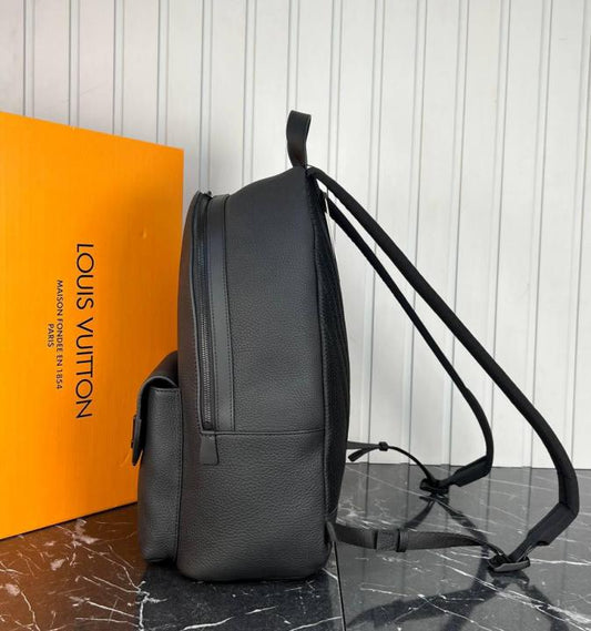 Louis Vuitton Discovery Backpack PM Premium High Quality Backpack With Dust Bag (M57079 Black)