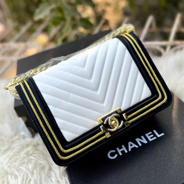 Chanel Le Boy Premium QualityHandBag And Dust Bag (White)