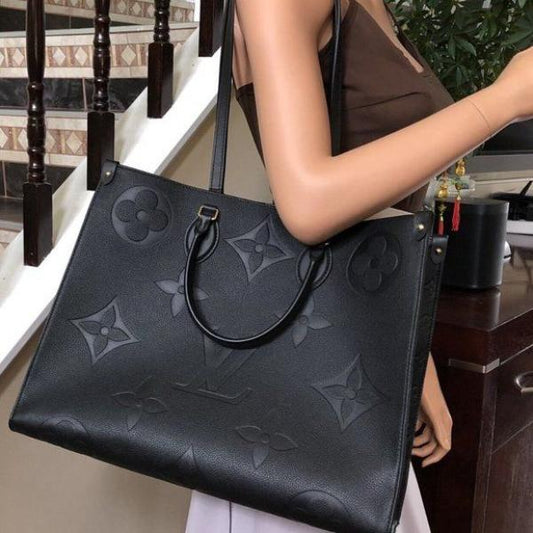 Louis_Vuitton_OnTheGo_Big_MM_Bicolor_Monogram_Handbag_With_Dust_Cover_&_Carry_Bag_Black_Black_M45320