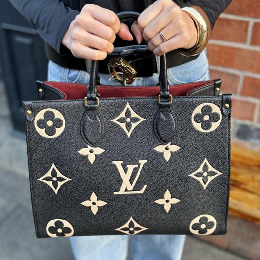 Louis_Vuitton_OnTheGo_MM_Bicolor_Monogram_Handbag_With_Dust_Cover_&_Carry_Bag_Black_M45320
