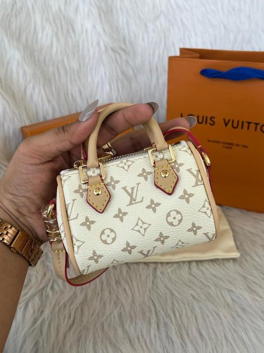 Louis_Vuitton_SpeedyWhite_BagCharm_Keychain_With_OriginalBox_DustCover_CarryBag