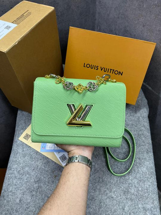 Louis_Vuitton_Twist_MM_Green_Epi_Leather_Iconic_LV_Twist_Lock_Double_Box_&_Dust_Cover_M22773_Green