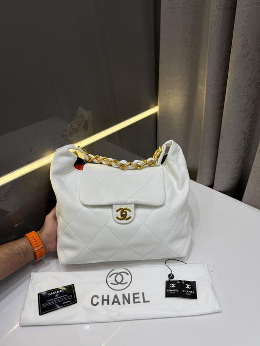 CHANEL 19 LARGE FLAP BAG WHITE LEATHER PREMIUM WITH DUST BAG
