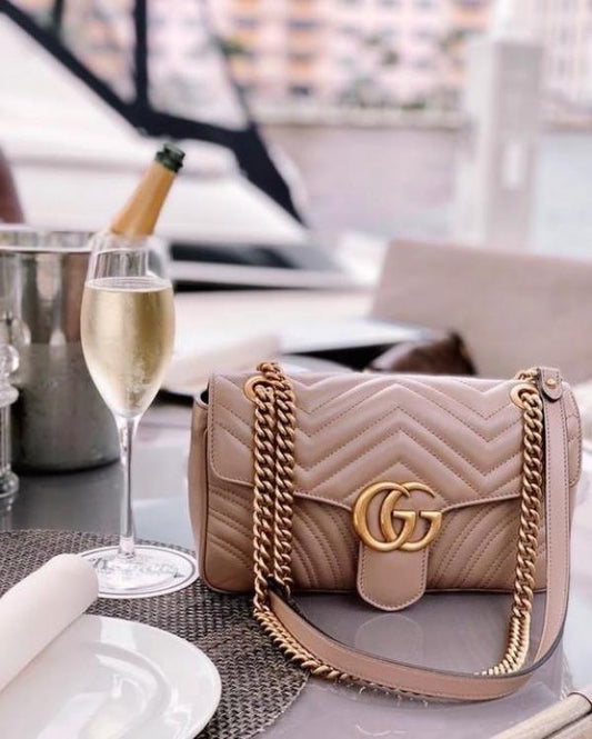 Gucci_Marmont_Sling_Bag_White_With_Dust_Cover_&_Carry_Bag