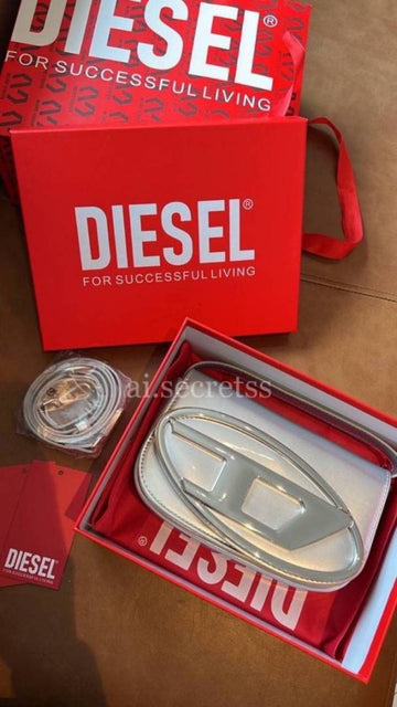 Diesel 1dr iconic shoulder bag With Ogbox Carrybag Etc Model no 215