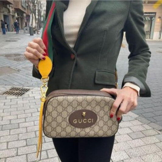 Gucci neo vintage gg supreme messenger bag with og box etc 412-1976