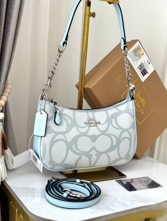 Coach_teri_shoulderbag_signature_canvas_premium_quality_with_ogbox_carrybag_02