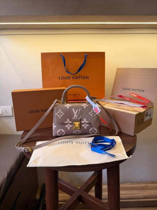 louiisss_vuitton_lv_madeleine_bb_handbag_with_Dutyfree_packing_box_etc_(163)