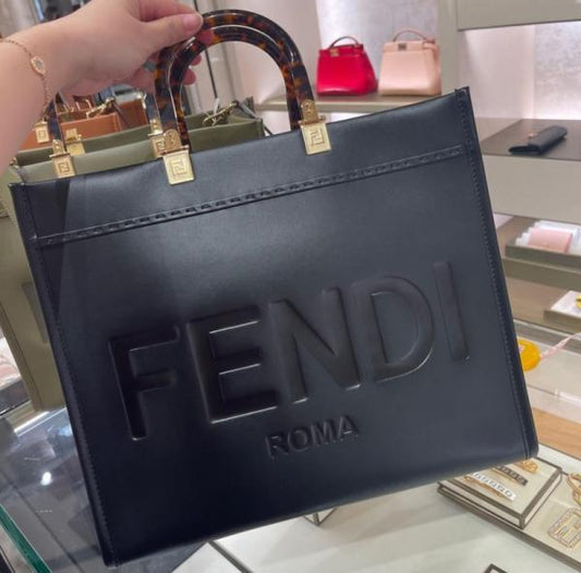 fendi_roma_sunshine_premium_shopper_totebag_with_dustbag