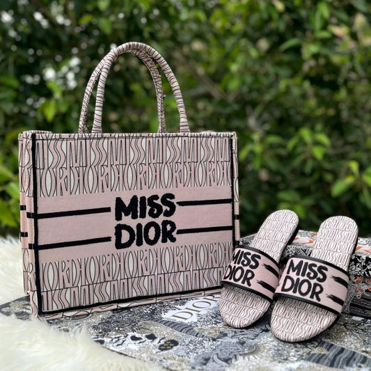 Miss_Dior_By_Christian_Dior_Graffiti_Book_Large_Tote_With_OG_Box_&_Dust_Bag_&_Scarf_(L_Pink-41cm)